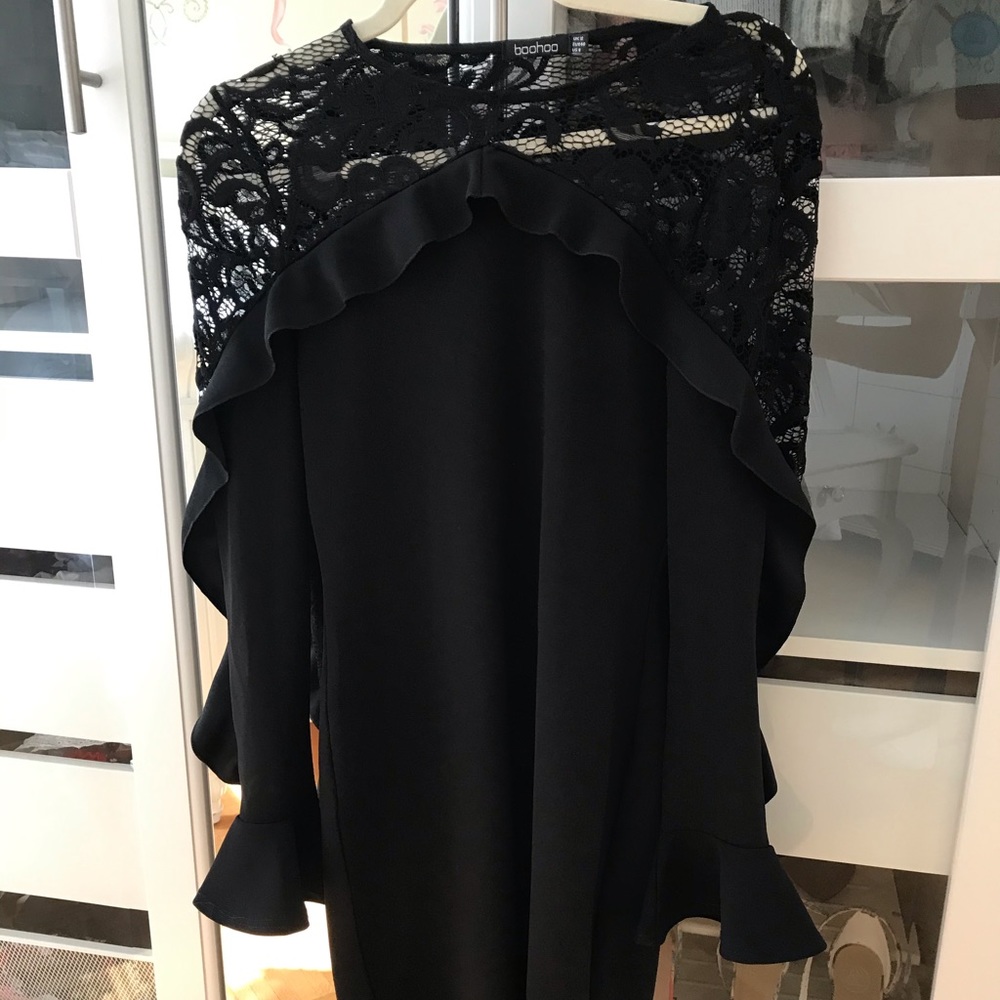 Boohoo Black Dress With Lace